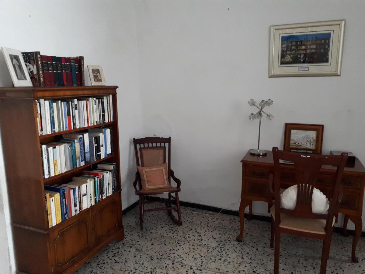 Отель The Jasmine House Ольвера Экстерьер фото